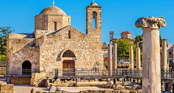 Obiective turistice Paphos, Bazilica lui Hrysopolitissa si stalpul Sf Paul