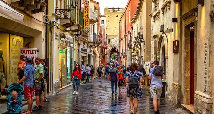 Obiective turistice Taormina, ​Corso Umberto