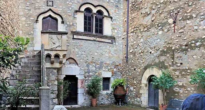 Obiective turistice Taormina, ​Palazzo Corvaia