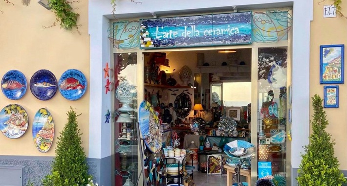 Obiective turistice Positano, Ceramica Artistica