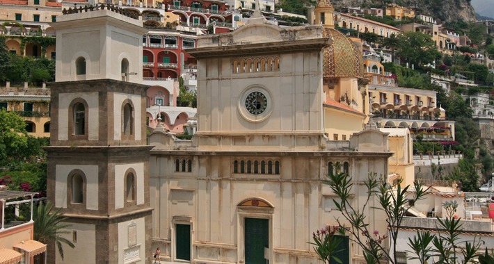 Obiective turistice Positano, Chiesa di Santa Maria Assunta