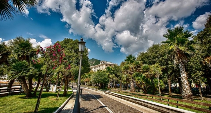 Obiective turistice Salerno, Promenada Lungomare Trieste