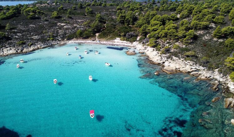 Descopera paradisul din Halkidiki: ghidul complet pentru o vacanta memorabila in Grecia
