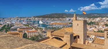 Când este momentul ideal să rezervi bilete de avion spre Spania?