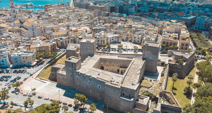 Obiective turistice Bari, Castello Svevo